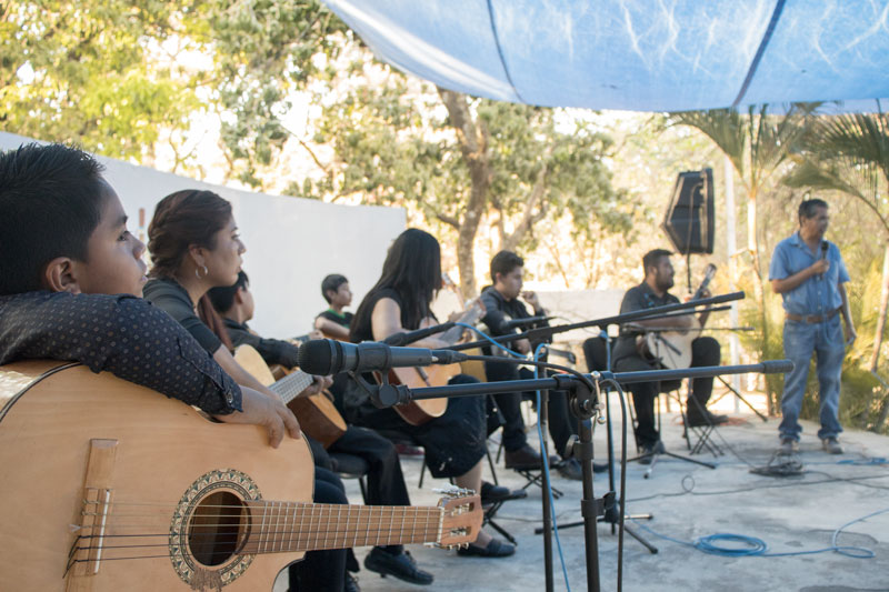 Orquesta de Guitarras “Mekahuehuetl”