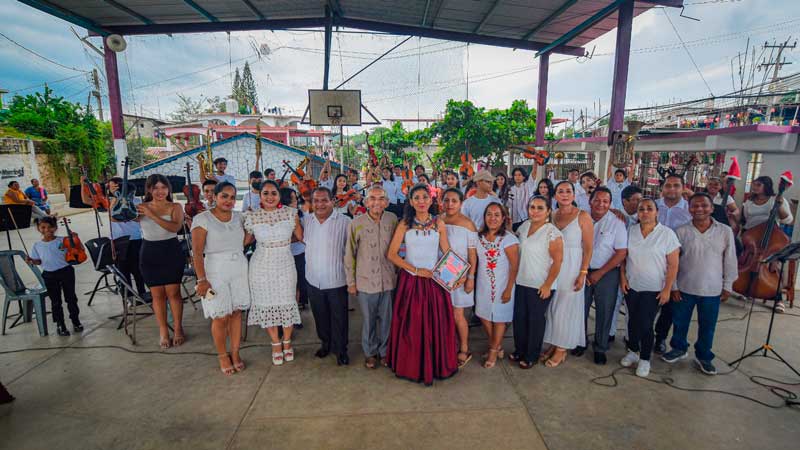 Nora Castañón, Ejido Nuevo