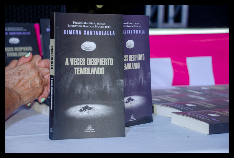 Libro A veces despierto temblando