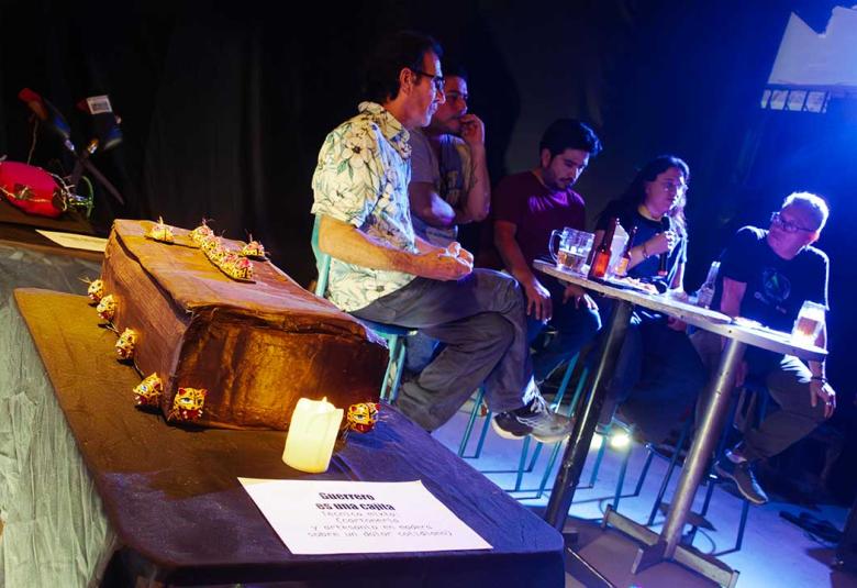 Mesa de diálogo sobre arte contemporáneo en Acapulco con Manuel Maciel, Jorge Alfaro, Luis Vargas Santa Cruz, Yadín Rodríguez y Jeanette Rojas.